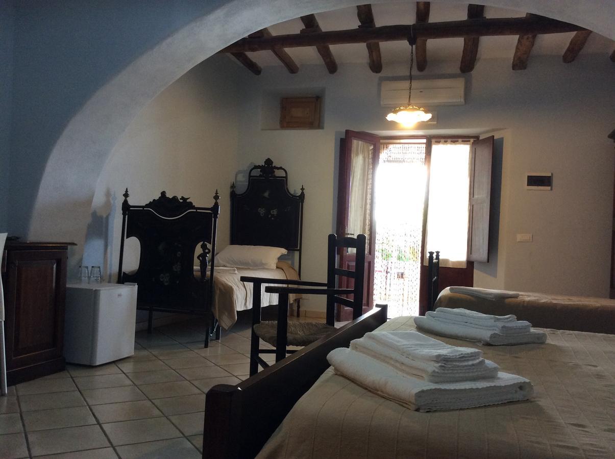 Albergo Seaside Лени Экстерьер фото