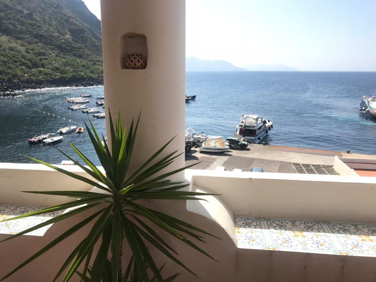 Albergo Seaside Лени Экстерьер фото